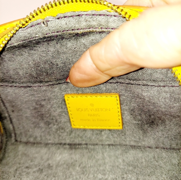 Louis Vuitton Dauphine Pouch In Yellow Epi Leather VGVC COA - Picture 9 of 13